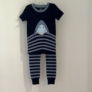 Old navy shark PJs size 3T